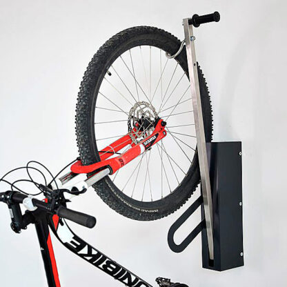 Soporte de pared para bicicletas con ayuda neumática